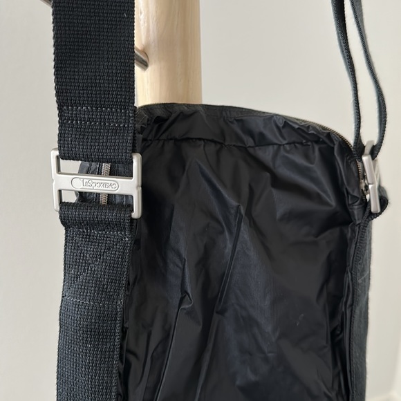 LeSportSac black nylon crossbody bag - Picture 5 of 10